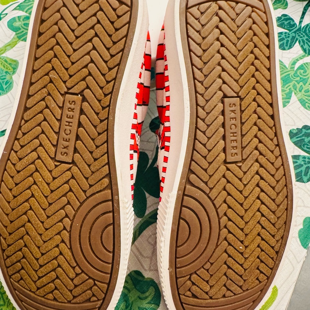 NEW Skechers Dr. Seuss Sneakers Womens 6.5 Stripe Cat in the Hat Youth 5 - Picture 4 of 5